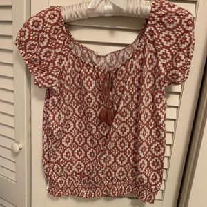 Aeropostale Size S Pink and White Patterned Blouse